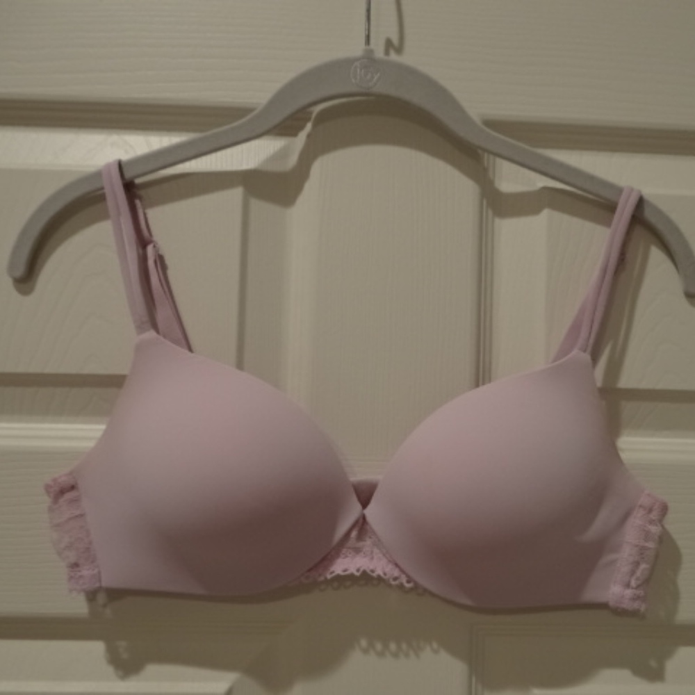 GapBody Favorite Wireless Uplift Bra Lilac
